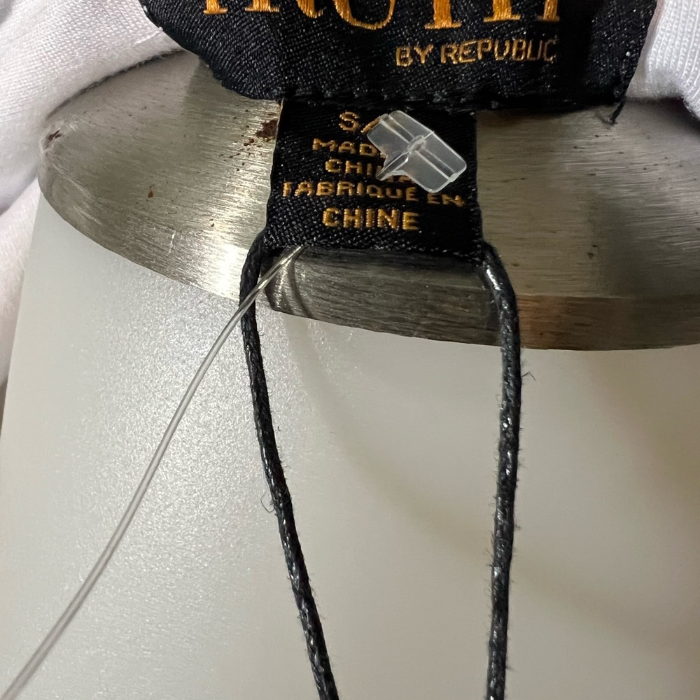 Truth - Picture 7 of 10